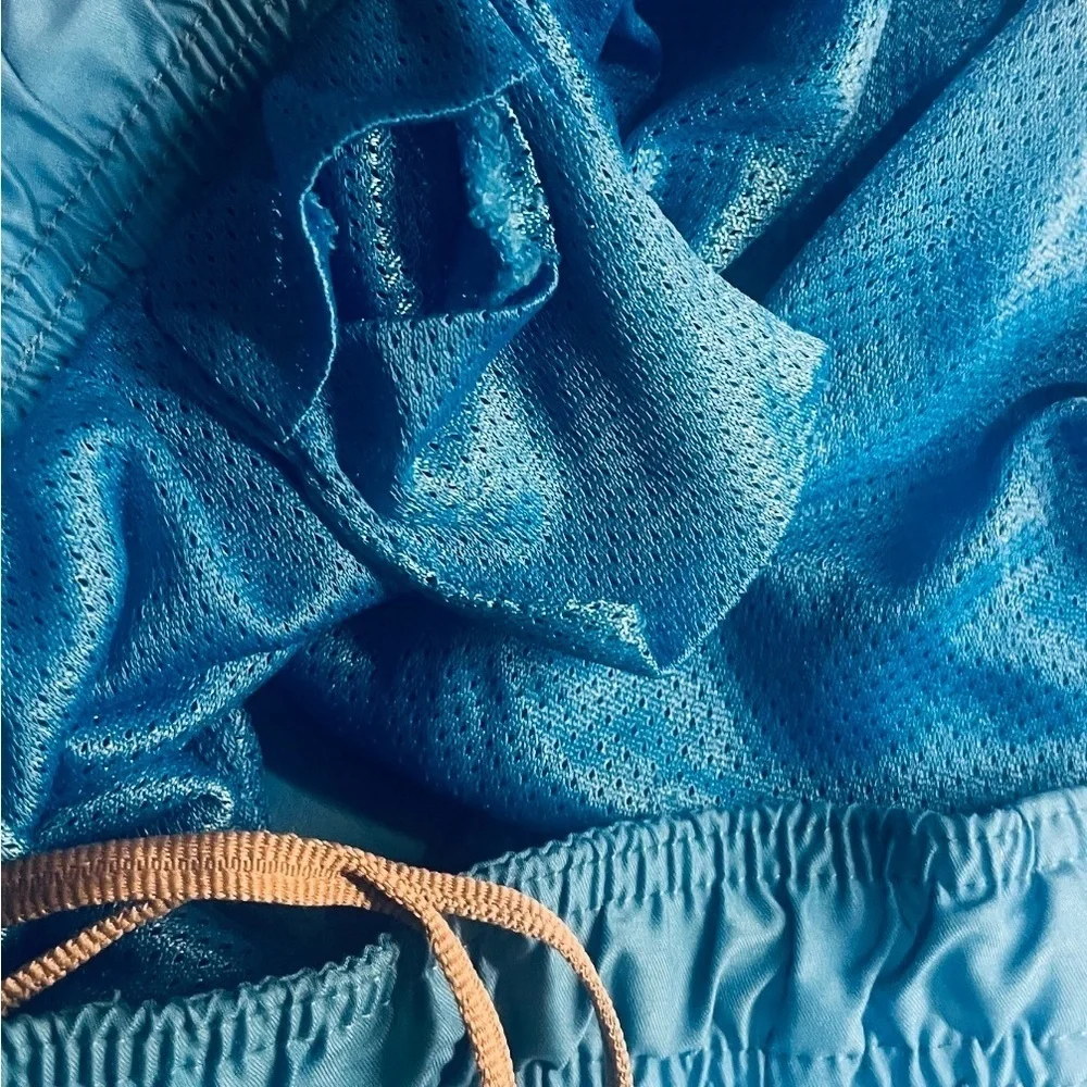 Nike royal blue polyester Men’s  swim trunks Large pockets elastic waist string